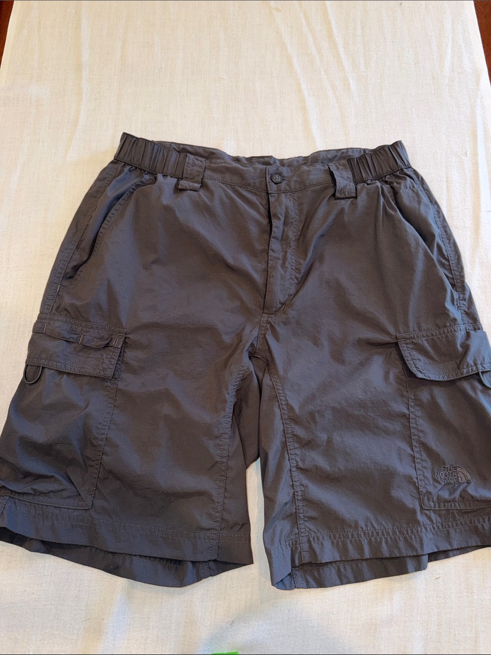 T0304103 The North Face Cargo Shorts Size M with Stow Pocket